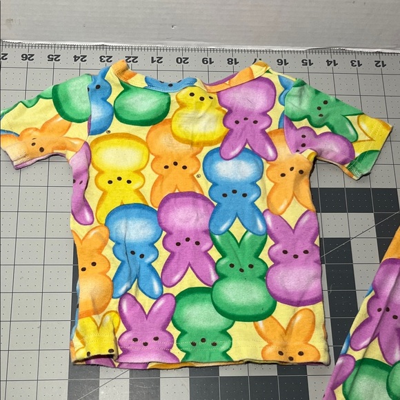 Vibrant Bunny Print Kids Pajama Set - Picture 3 of 5